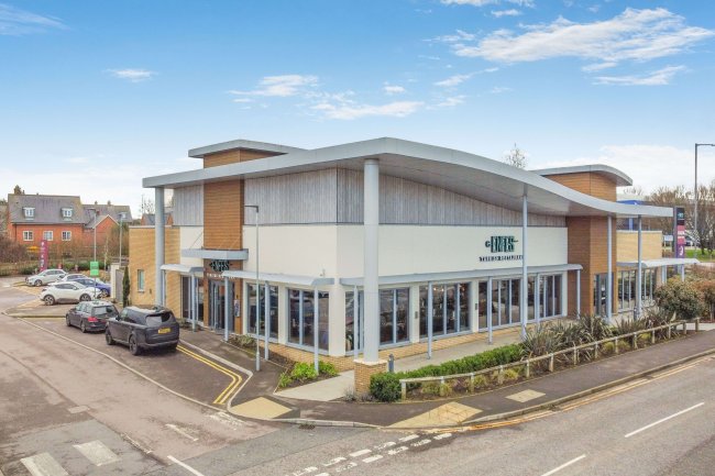 136 Needlepin Way, Buckingham, Buckinghamshire, MK18 1SH 3