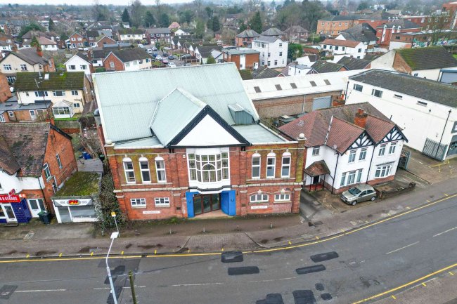New Beeston Social Club, 146 Station Road, Beeston, Nottingham NG9 2AY 5