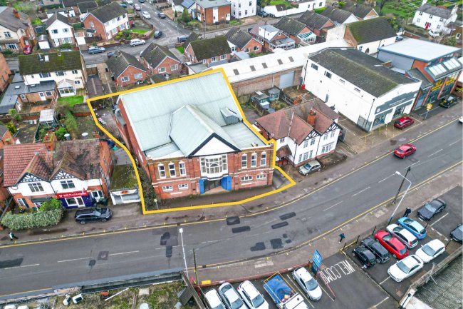 New Beeston Social Club, 146 Station Road, Beeston, Nottingham NG9 2AY 5