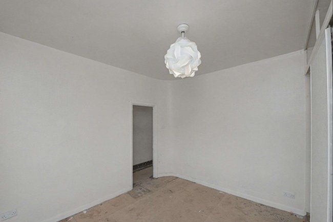 6 Barnwell Road, Brixton, London, SW2 1PW 5