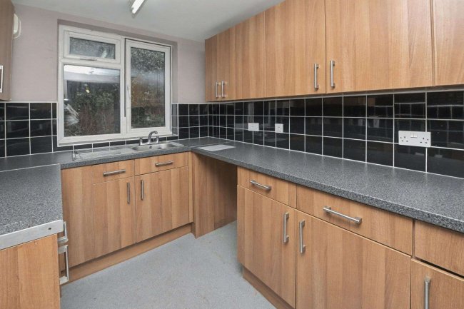 6 Barnwell Road, Brixton, London, SW2 1PW 5