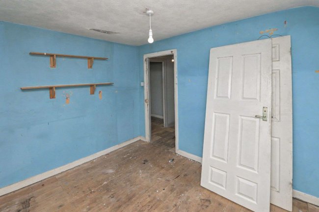 6 Barnwell Road, Brixton, London, SW2 1PW 5