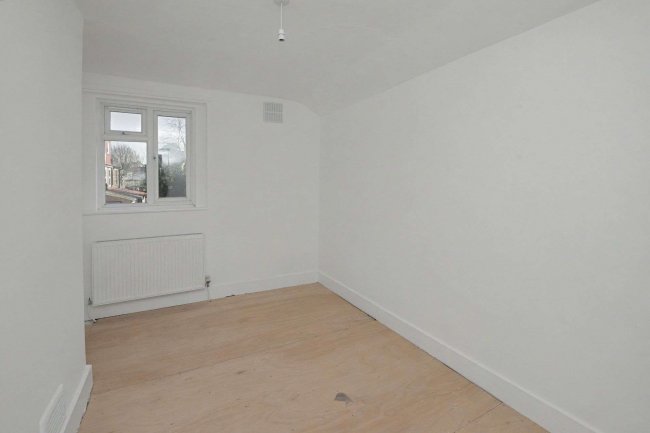 24 Cross Road, Croydon CR0 6TA 7