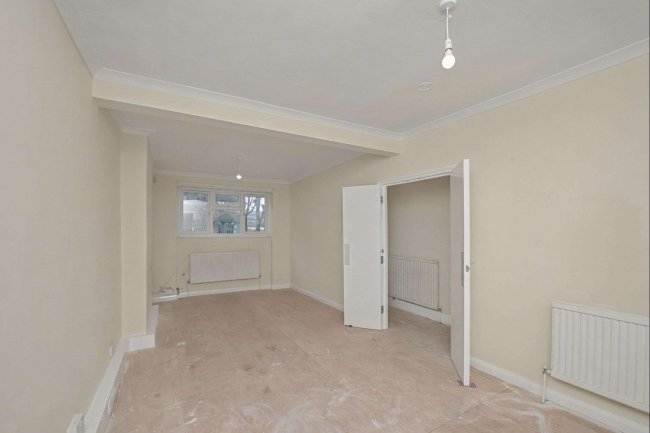 24 Cross Road, Croydon CR0 6TA 7