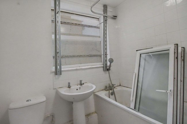 Ground Floor Flat, 139 Upton Lane, London E7 9PJ 1