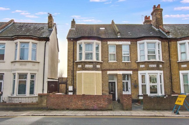 Ground Floor Flat, 139 Upton Lane, London E7 9PJ 1