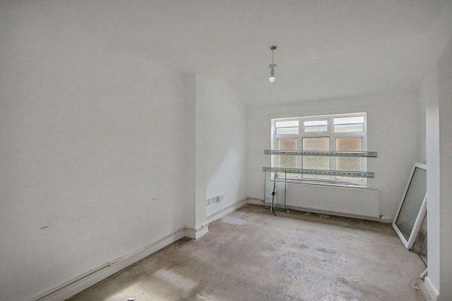 Ground Floor Flat, 139 Upton Lane, London E7 9PJ 1