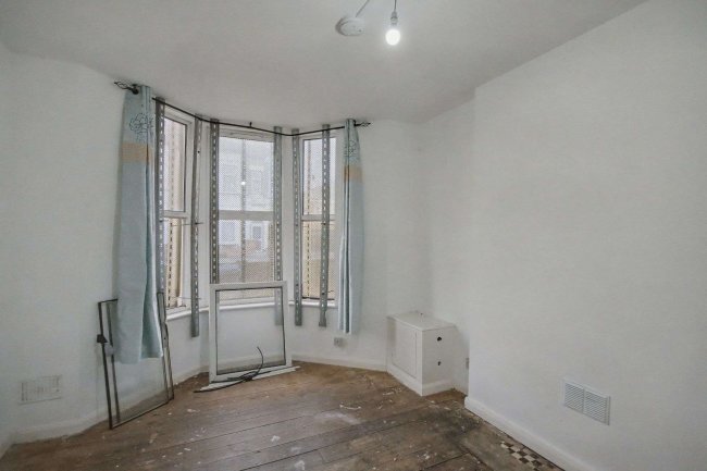 Ground Floor Flat, 139 Upton Lane, London E7 9PJ 1