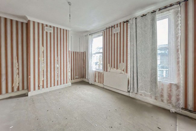 27 Stock Street, Plaistow, London, E13 0BX 5