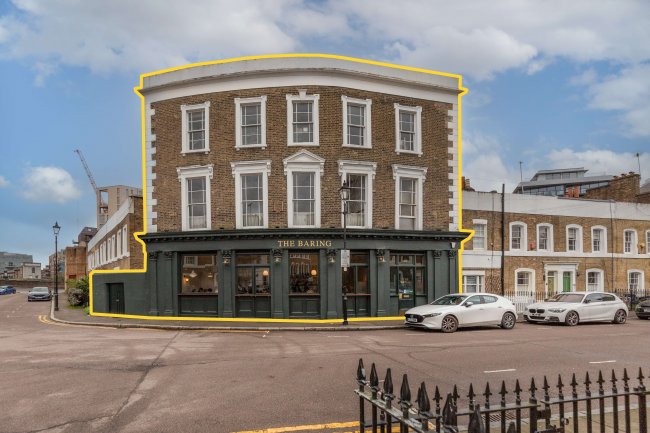 The Baring Arms, 55 Baring Street, London N1 3DS 2