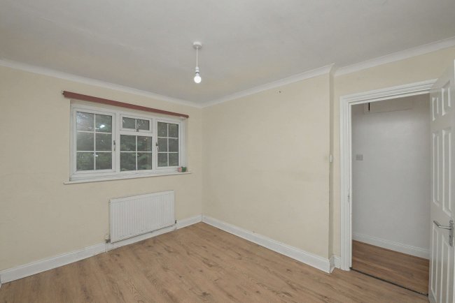 5a Aurelia Gardens, Croydon, CR0 3BD 10