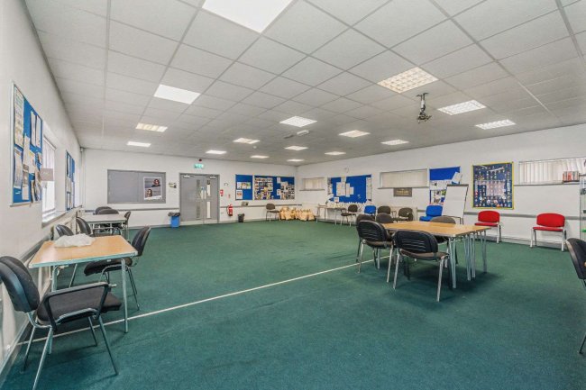 5 Taylor Lane, Denton, Manchester M34 3NG 3