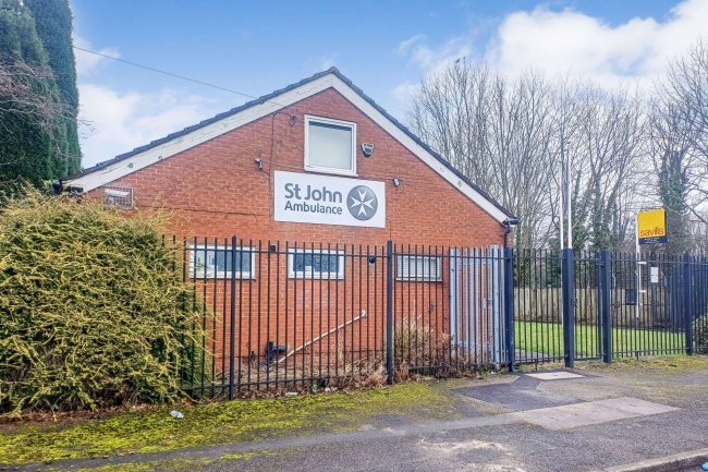 5 Taylor Lane, Denton, Manchester M34 3NG 3