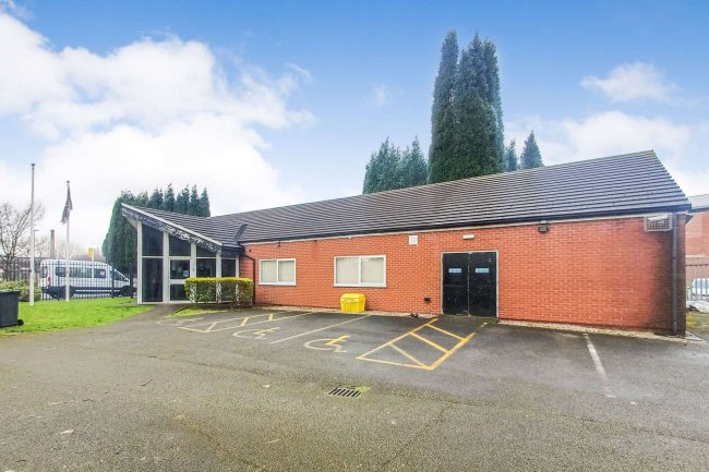 5 Taylor Lane, Denton, Manchester M34 3NG 3