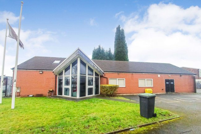 5 Taylor Lane, Denton, Manchester M34 3NG 3