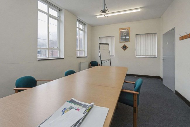 1 Mather Road, Birkenhead, Prenton CH43 1TS 6