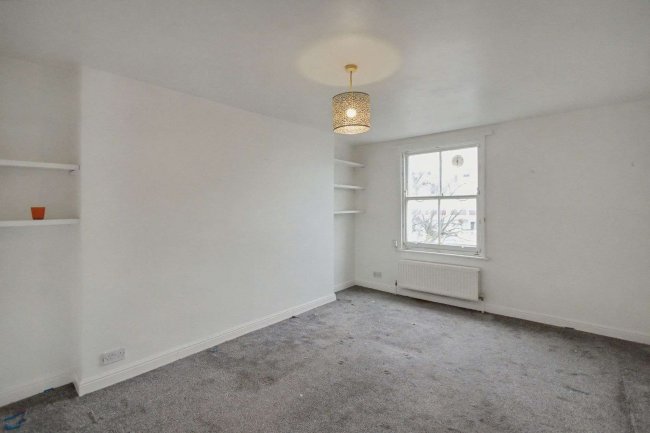 11H Oxford Gardens, London, W10 5UE 2