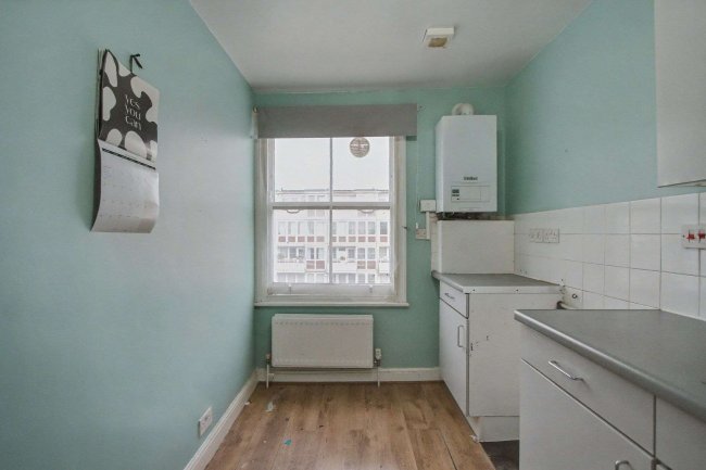 11H Oxford Gardens, London, W10 5UE 2