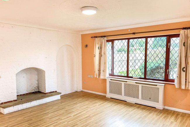 151 Tunbury Avenue, Chatham, Kent, ME5 9HY 2