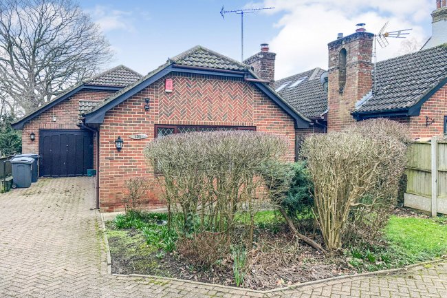 151 Tunbury Avenue, Chatham, Kent, ME5 9HY 2