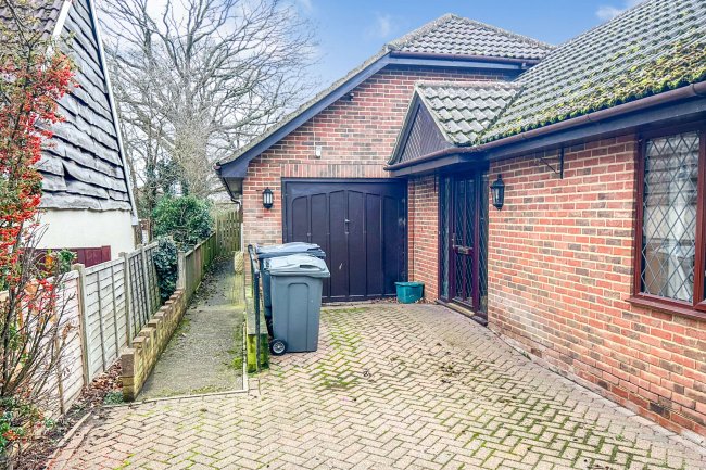 151 Tunbury Avenue, Chatham, Kent, ME5 9HY 2