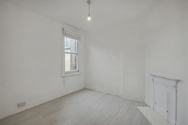 114B Boston Road, Hanwell, London, W7 2EP 4