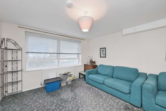 8 The Towers, Southgate, Stevenage, Hertfordshire, England, SG1 1HE 1