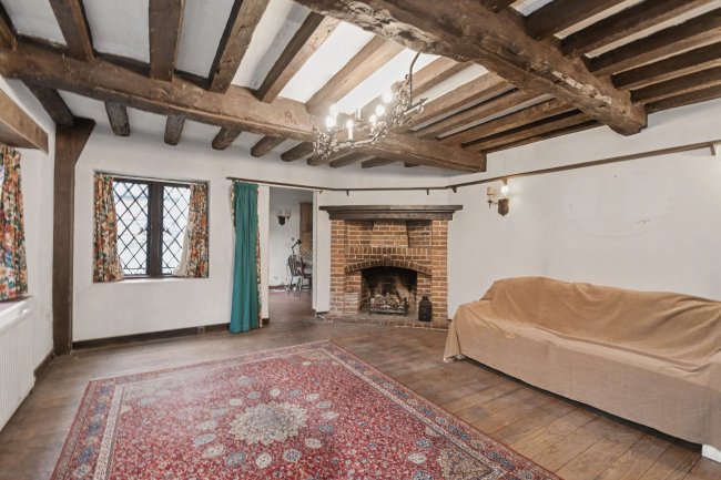 3 Coombe Hill Court, Windsor, Berkshire, SL4 4UL 2