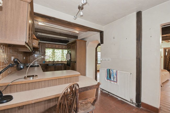 3 Coombe Hill Court, Windsor, Berkshire, SL4 4UL 2