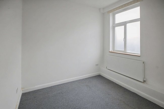 Flat A, 61 Bohemia Road, St. Leonards-on-Sea, TN37 6RG 2