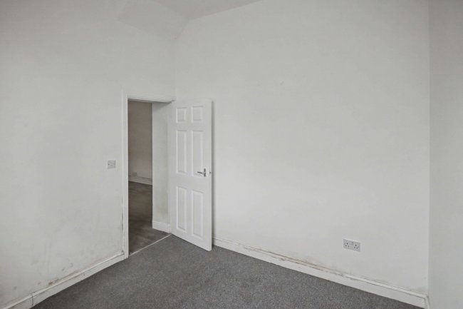 Flat A, 61 Bohemia Road, St. Leonards-on-Sea, TN37 6RG 2