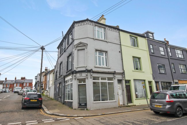 Flat A, 61 Bohemia Road, St. Leonards-on-Sea, TN37 6RG 2