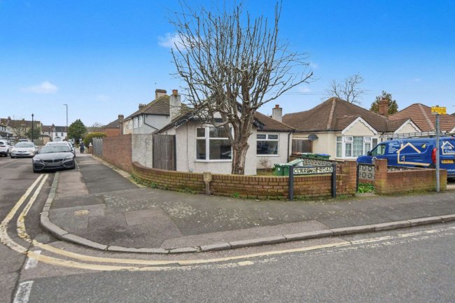 20 Clarence Road, Bexleyheath, London DA6 8ER 9