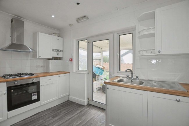 20 Clarence Road, Bexleyheath, London DA6 8ER 9