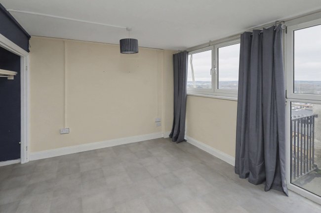 61 Tower Heights, Hoddesdon, Herts, EN11 8UH 10