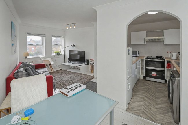 78 Clarence Road, Manor Park, London, E12 5BH 9