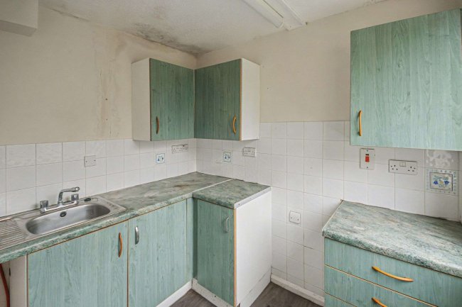 51 Waiblingen Way, Devizes SN10 2BW 4