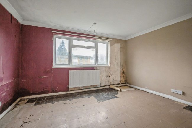 21 Chenies Close, Tunbridge Wells, Kent, TN2 5LL 4