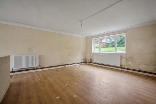 21 Chenies Close, Tunbridge Wells, Kent, TN2 5LL 4