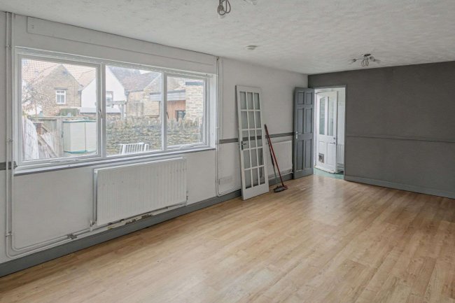 18 York Street, Frome, BA11 3DG 10