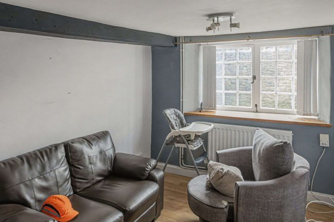 18 York Street, Frome, BA11 3DG 10