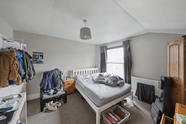 19 Louisville Road, Tooting, London SW17 8RL 4