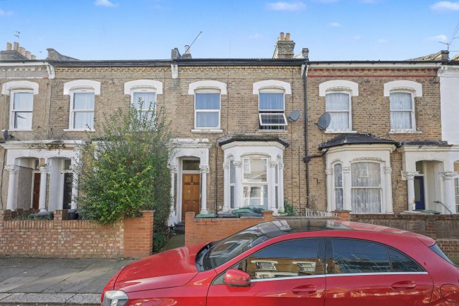 Flat A, 15 Elsden Road, Tottenham, London, N17 6RY 3