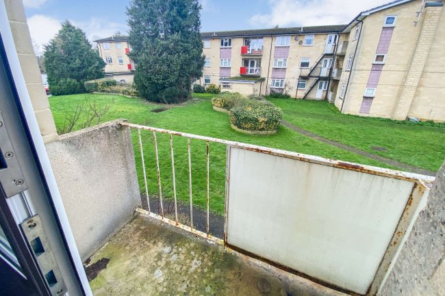 13 Home Close, Newlands Road, Corsham, Wiltshire, SN13 0BE 5