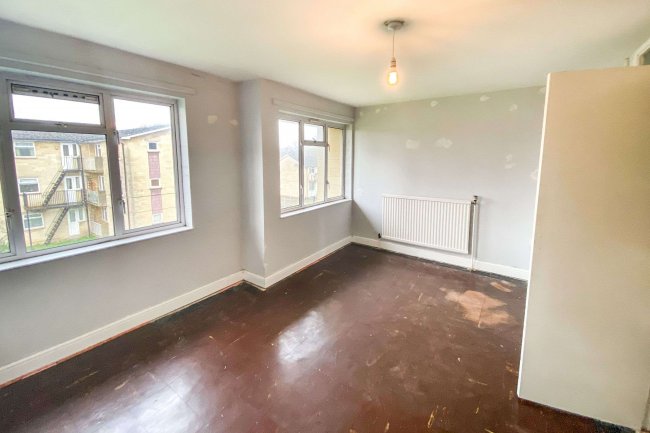 13 Home Close, Newlands Road, Corsham, Wiltshire, SN13 0BE 5