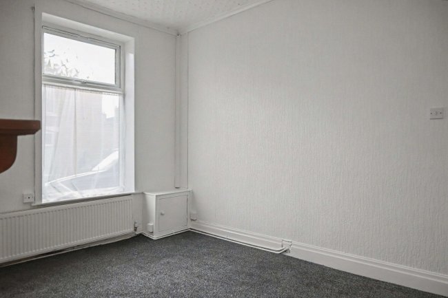 118 Johnston Street, Blackburn, Lancashire, BB2 1HY 4