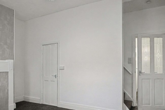 118 Johnston Street, Blackburn, Lancashire, BB2 1HY 4