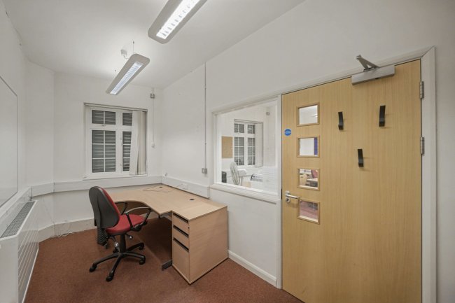 Key House, 106 High Street, Yiewsley, West Drayton, UB7 7BQ 4