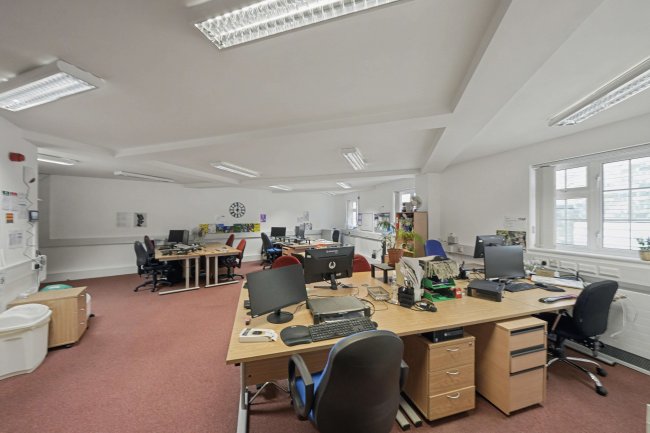 Key House, 106 High Street, Yiewsley, West Drayton, UB7 7BQ 4