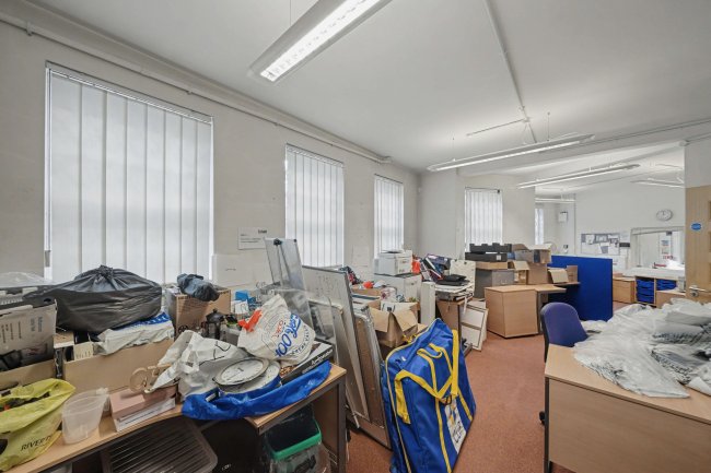 Key House, 106 High Street, Yiewsley, West Drayton, UB7 7BQ 4